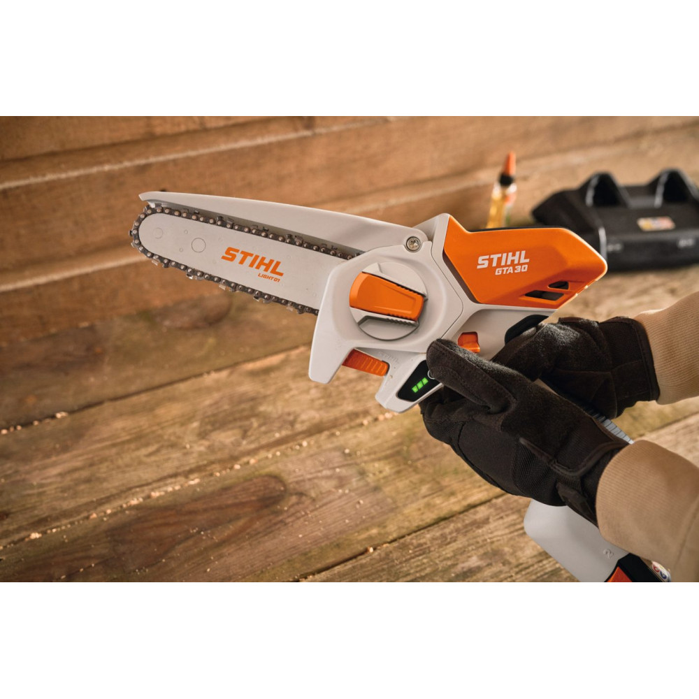 STIHL GTA 30 SET Akumulatorowa przecinarka