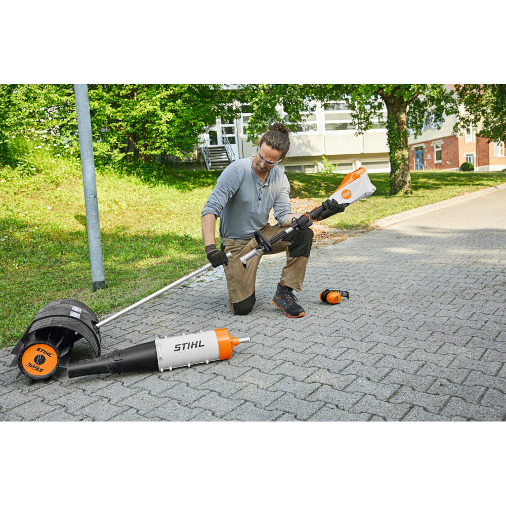 STIHL KMA 135 R Kombimotor akumulatorowy