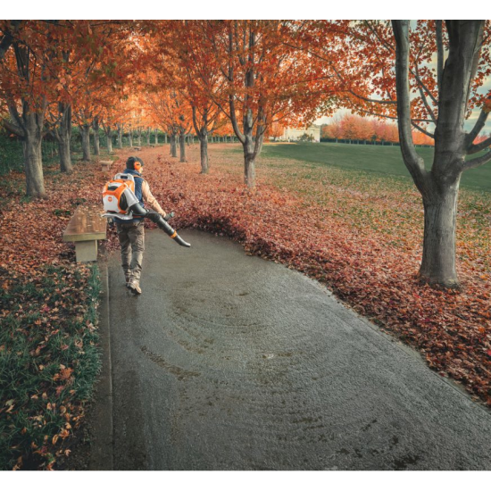 STIHL BRA 600 Dmuchawa akumulatorowa