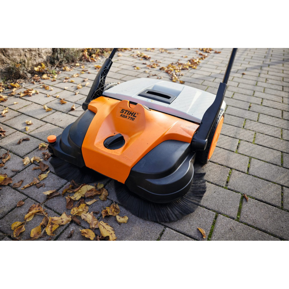 STIHL KGA 770 Zamiatarka akumulatorowa